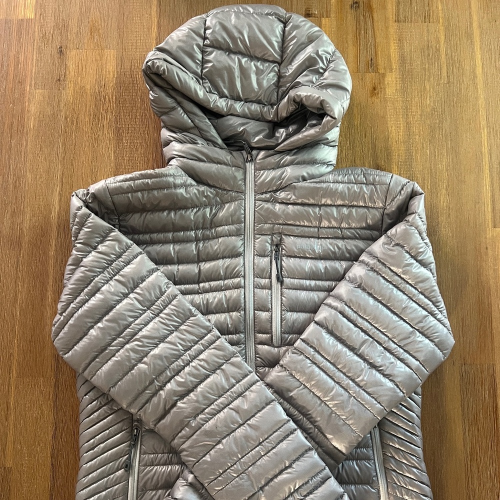 Patagonia down jacket size small